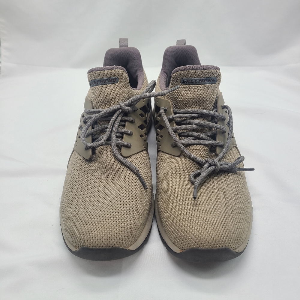 SKECHERS Men's Valero ARZA Taupe Relaxed Fit Sneakers Shoe Size 11.5